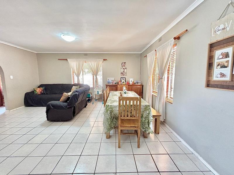 4 Bedroom Property for Sale in Richwood Western Cape